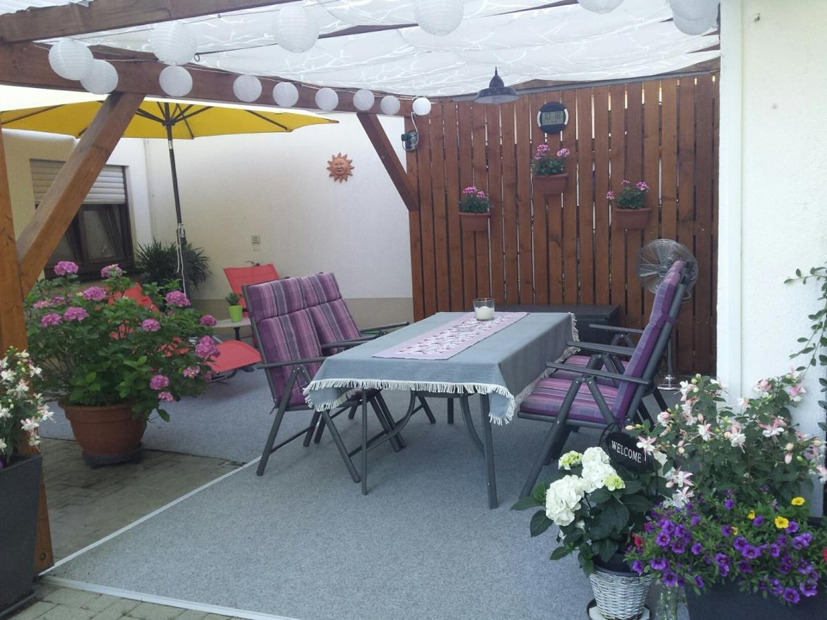 Ferienwohnung Kiruga Кипенхайм Екстериор снимка