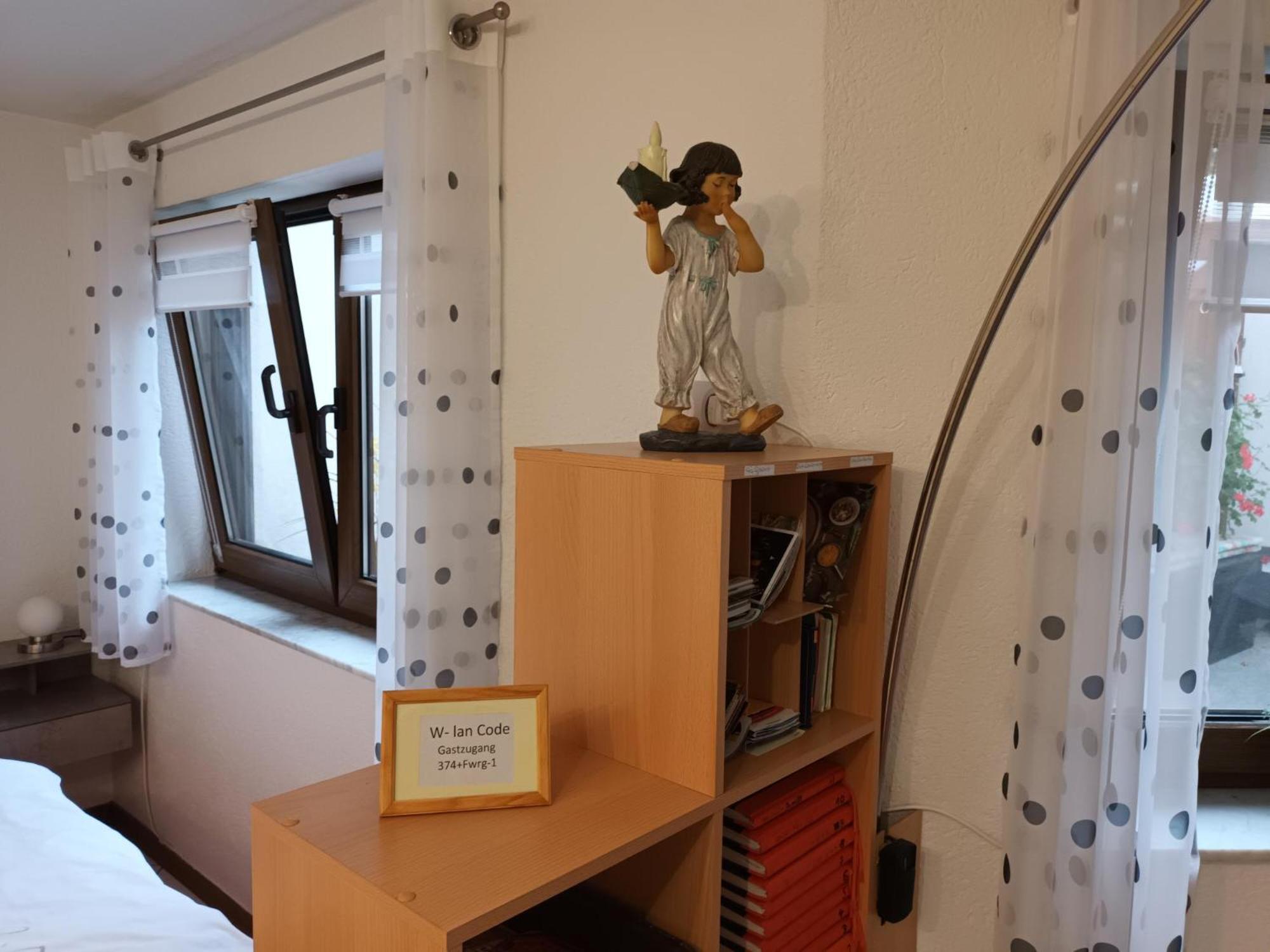 Ferienwohnung Kiruga Кипенхайм Екстериор снимка
