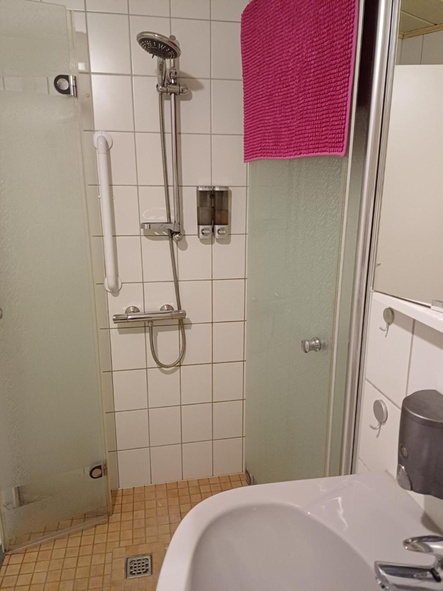Ferienwohnung Kiruga Кипенхайм Екстериор снимка