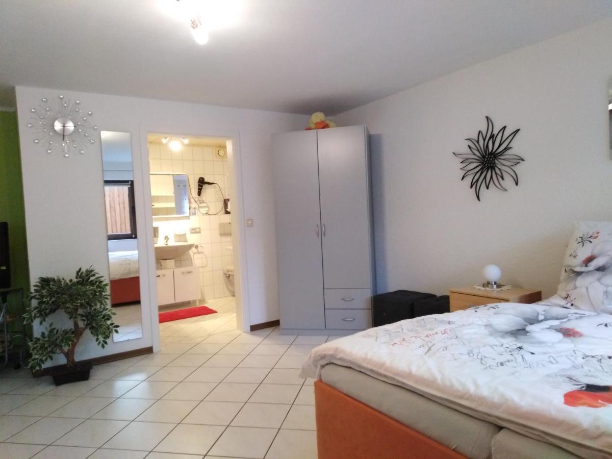 Ferienwohnung Kiruga Кипенхайм Екстериор снимка